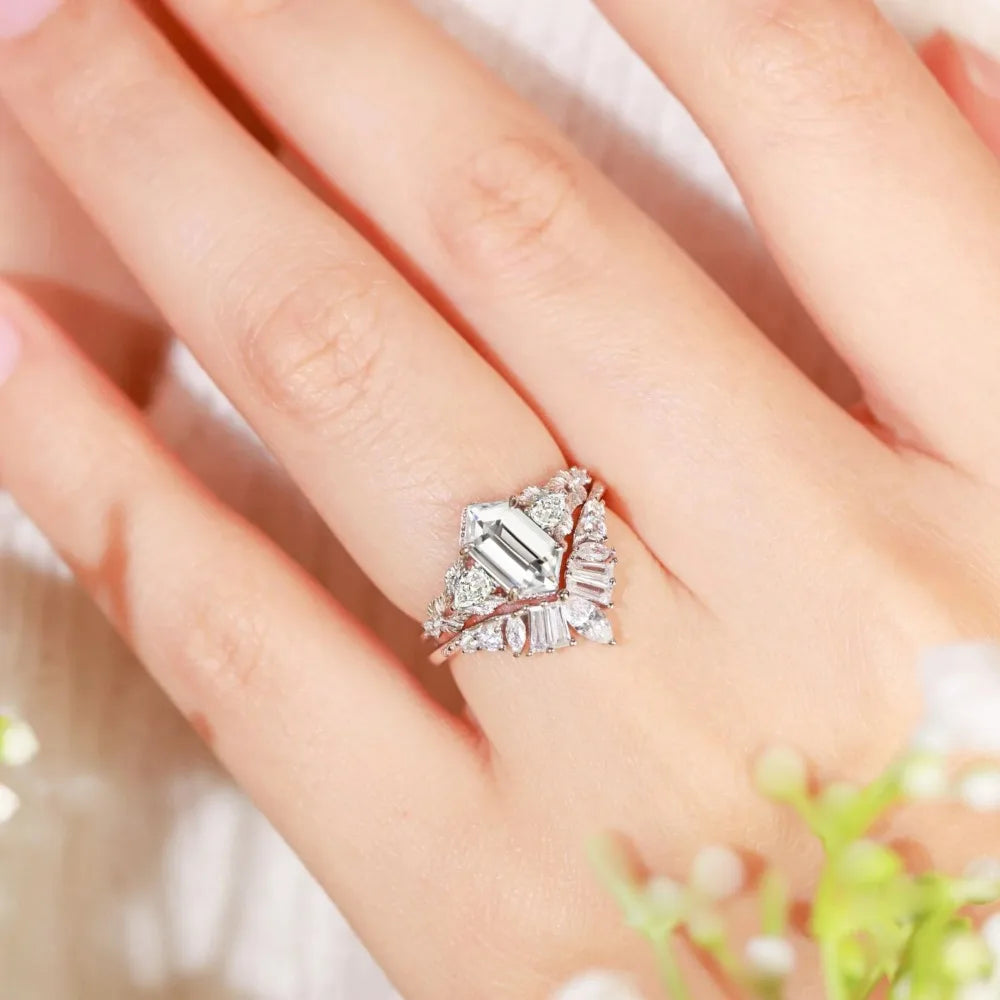 Luxury Flower Branch Vine Wedding Ring for Women