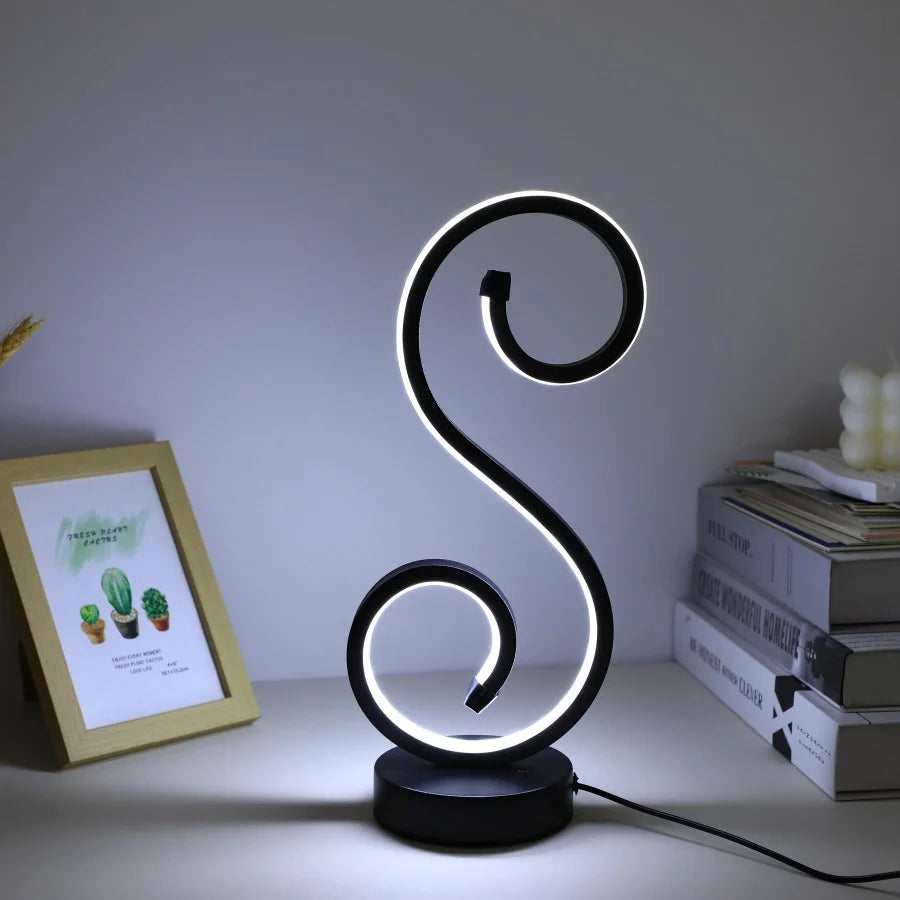 Creative Three-Color Dimming Desk Lamp