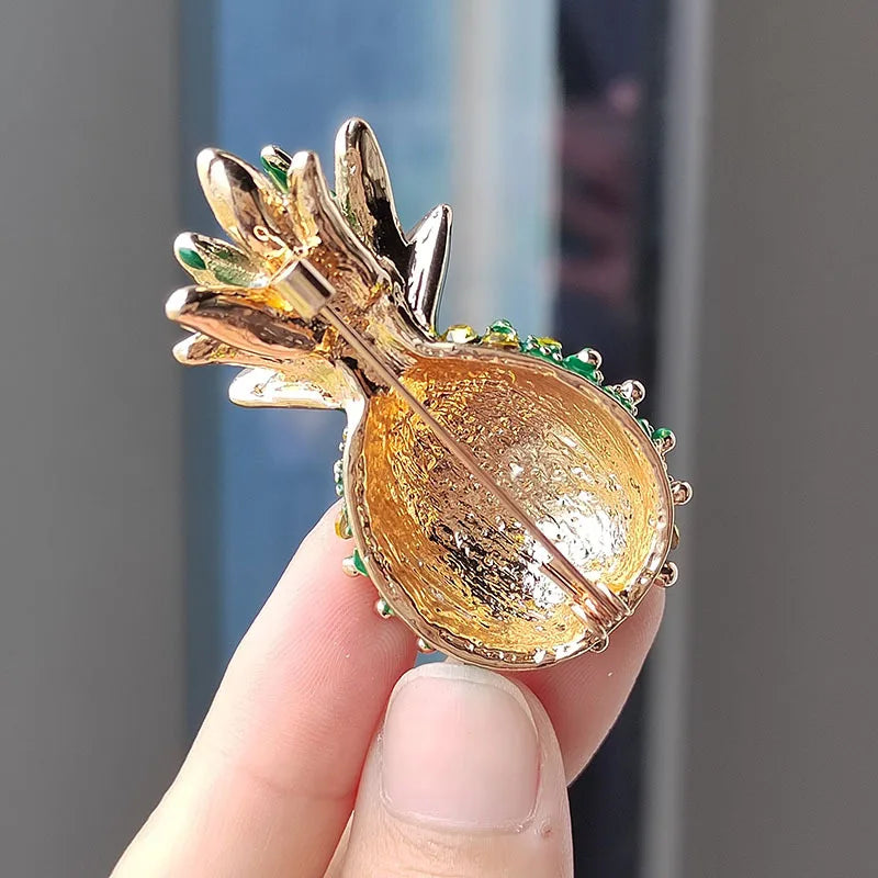 "Sparkling Rhinestone Banana Brooch – Women’s Jewelry Gift