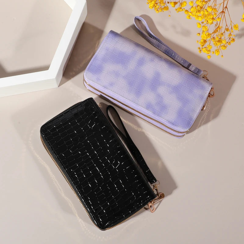 Chic Vintage Double-Layer Clutch Wallet with Wristlet