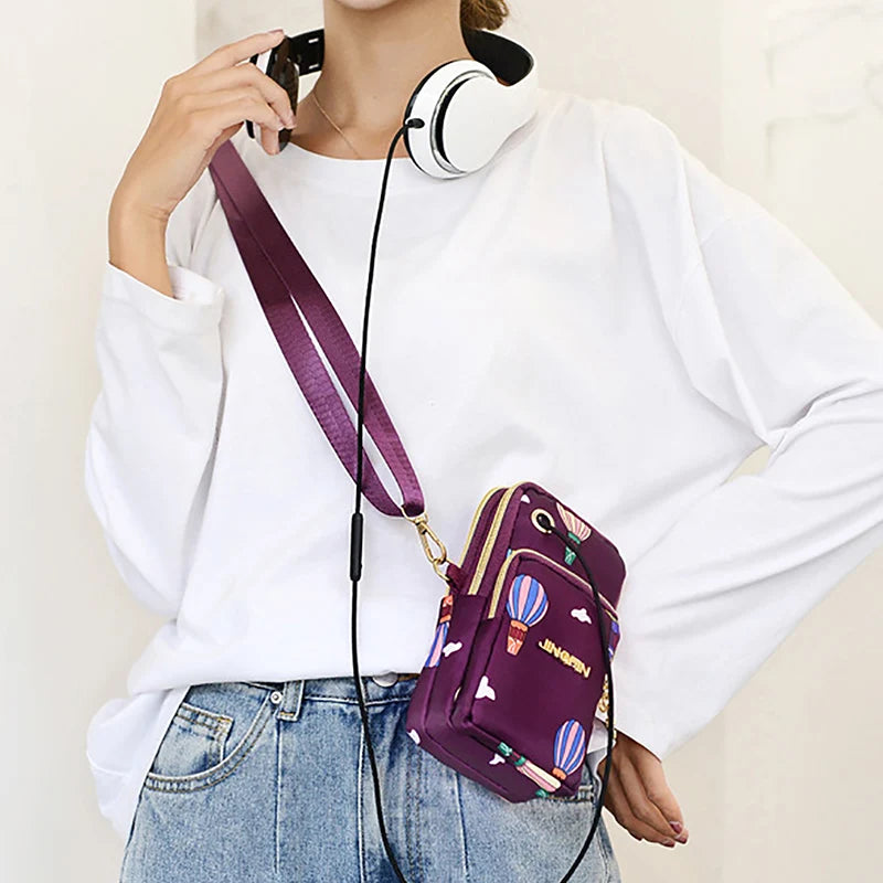 Women’s Sports Pouch Bag