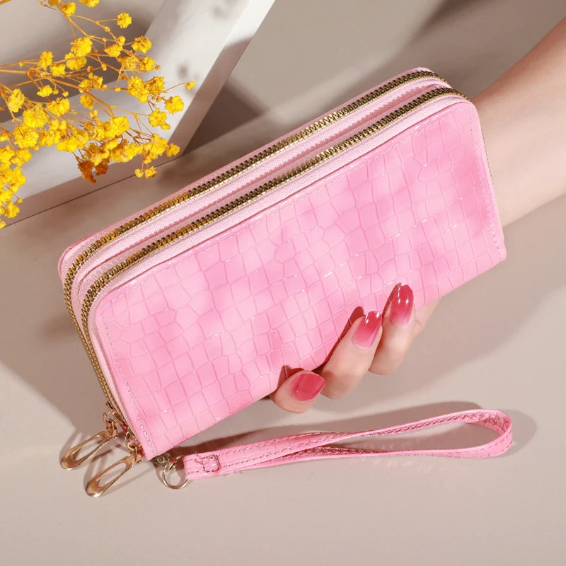 Chic Vintage Double-Layer Clutch Wallet with Wristlet