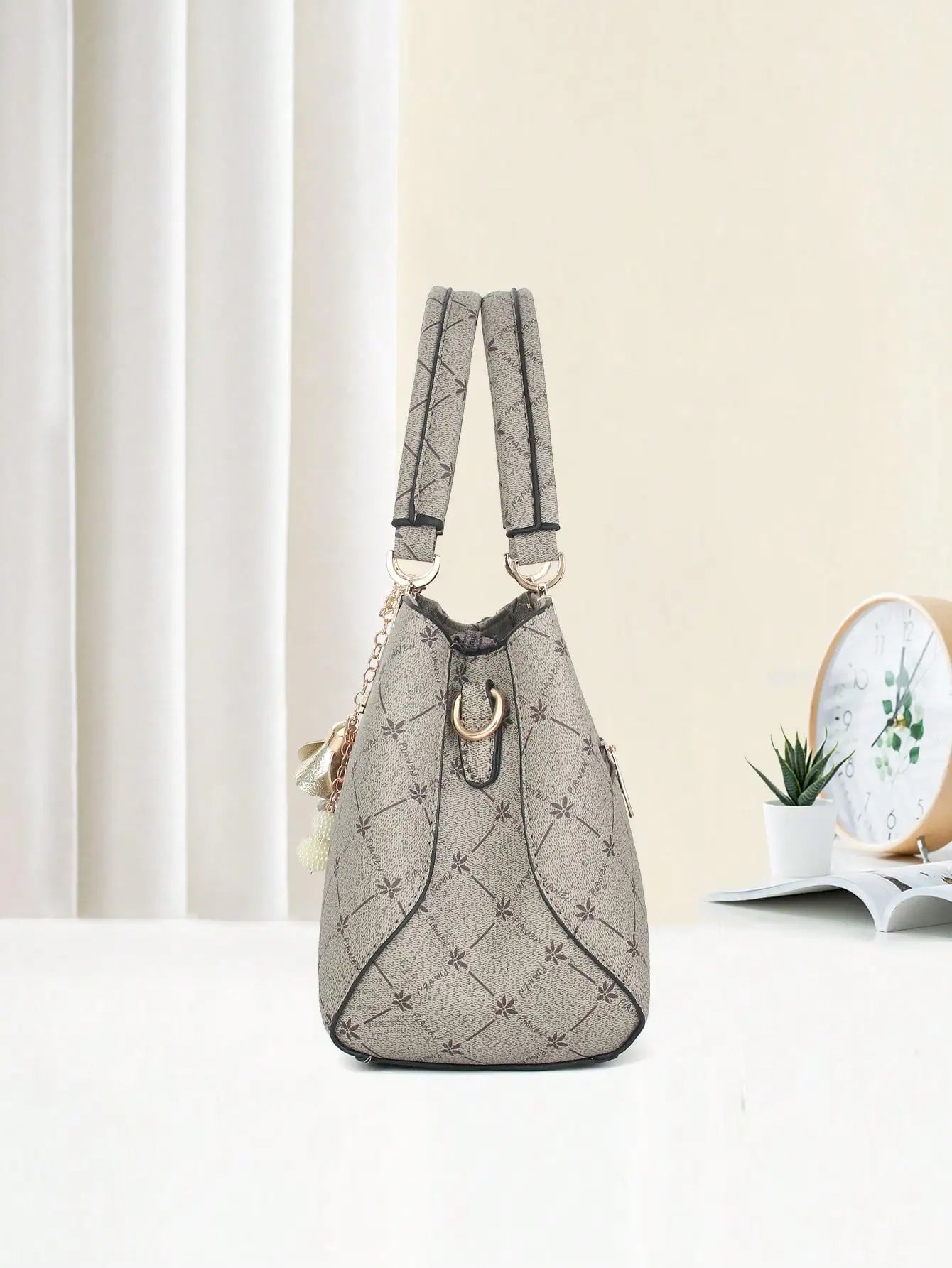 Trendy Women's Print Handbag & Shoulder Bag