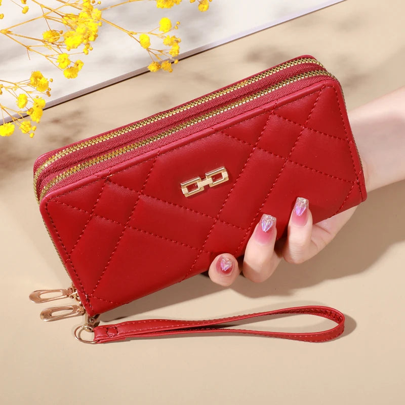 Versatile Zipper Clutch with Multiple Card Slots