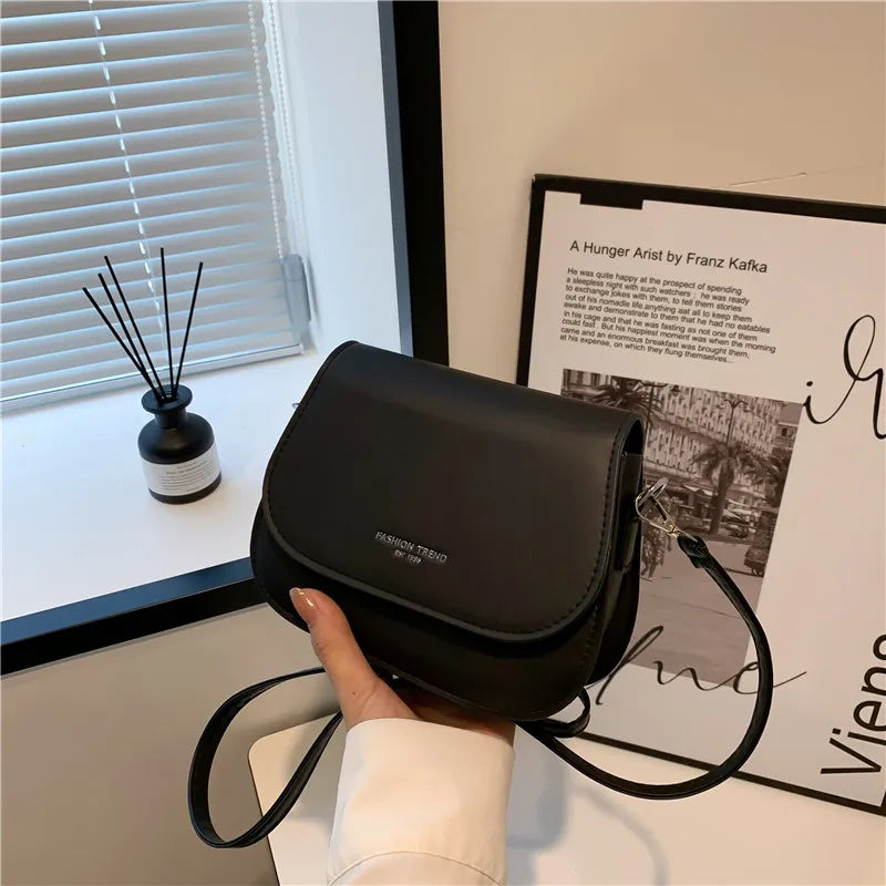 Vintage Saddle Crossbody