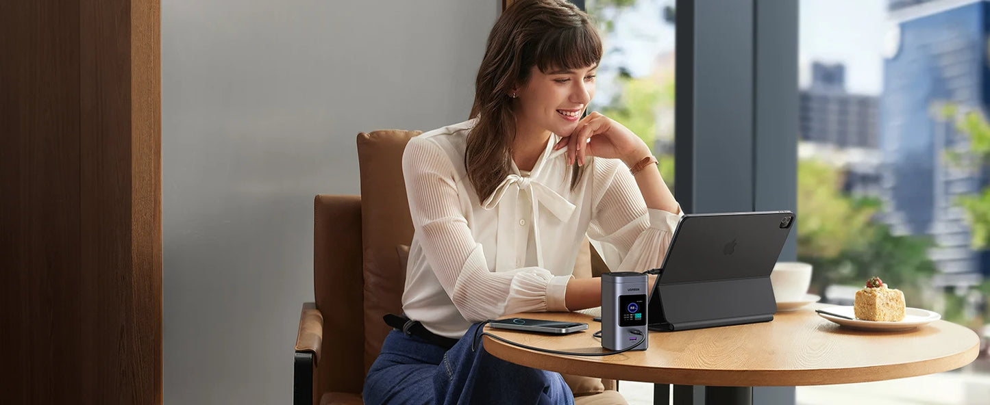 UGREEN 145W Fast-Charge 20K Power Bank with Qi2