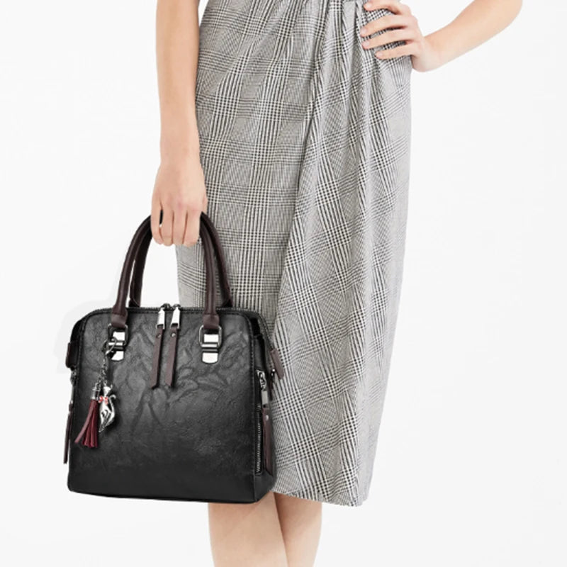 Large Capacity Shoulder Bag