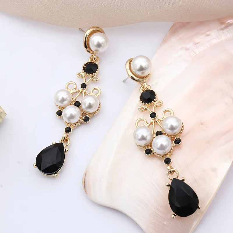 Vintage Court Style Baroque Pearl Dangle Earrings For Women Fashion Rhinestone Water Drop Pendant Earrings Party Jewelry Gifts