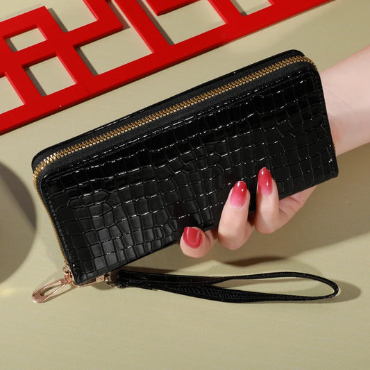 Classic Large Capacity Clutch Purse with Zipper