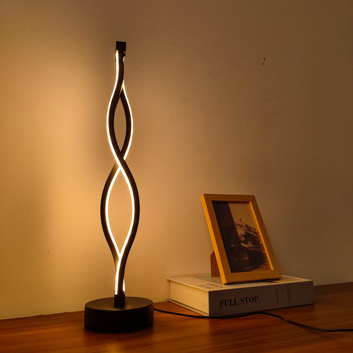 Nordic Minimalist Bedside Lamp – Creative & Artistic