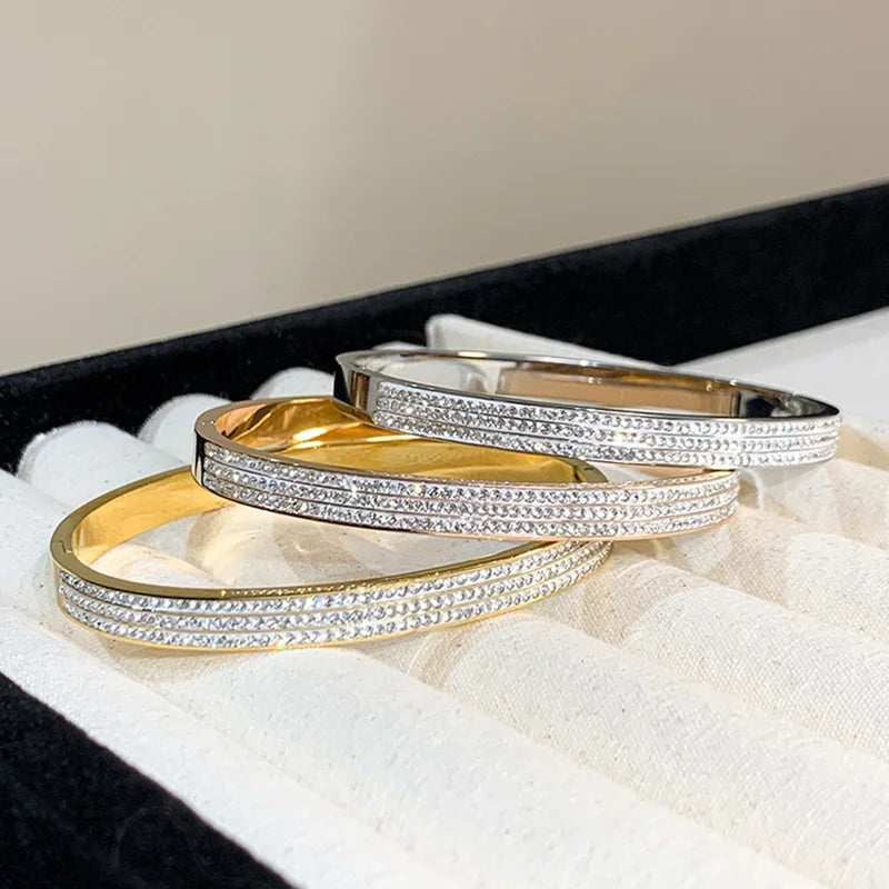 “Gold Stainless Steel Star Bracelet”