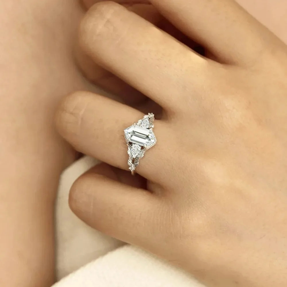 Luxury Flower Branch Vine Wedding Ring for Women