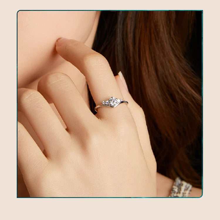 Bamoer Moissanite Ring with Five Graduated Stones”