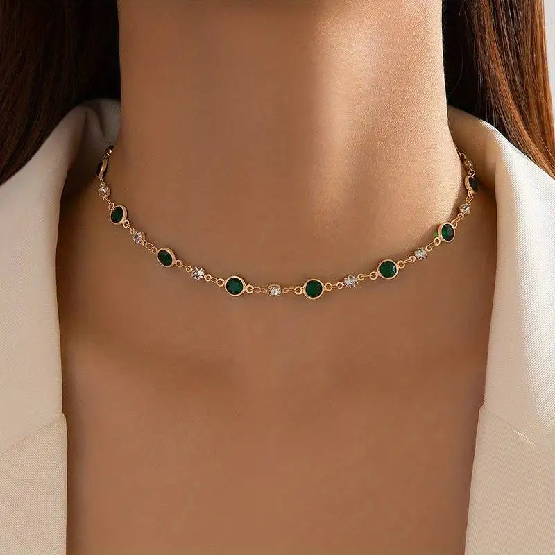 Retro Green Zircon Clavicle Necklace for Women