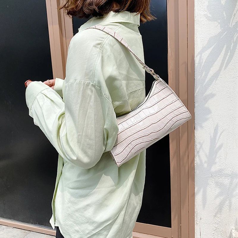 Retro Alligator PU Clutch