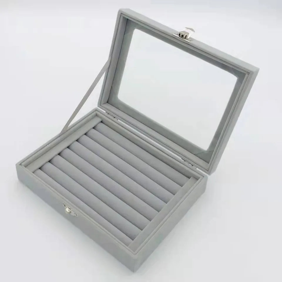 Velvet Box for Storing and Displaying Rings”