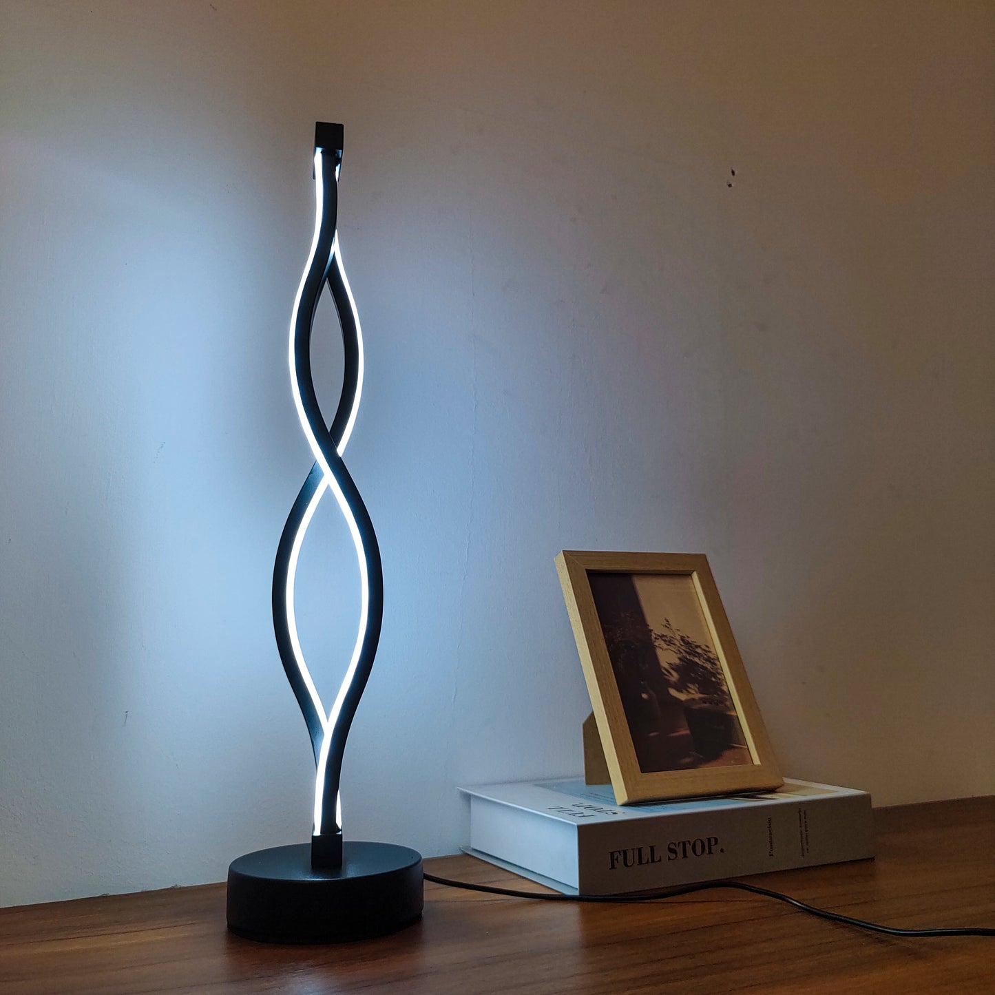 Nordic Minimalist Bedside Lamp – Creative & Artistic