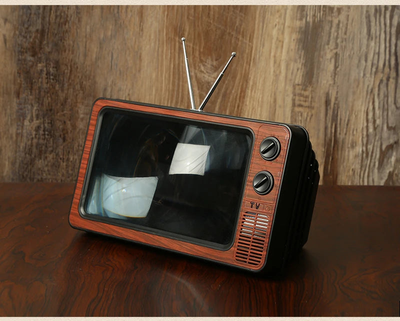 Retro TV Box Phone Magnifier – HD Display