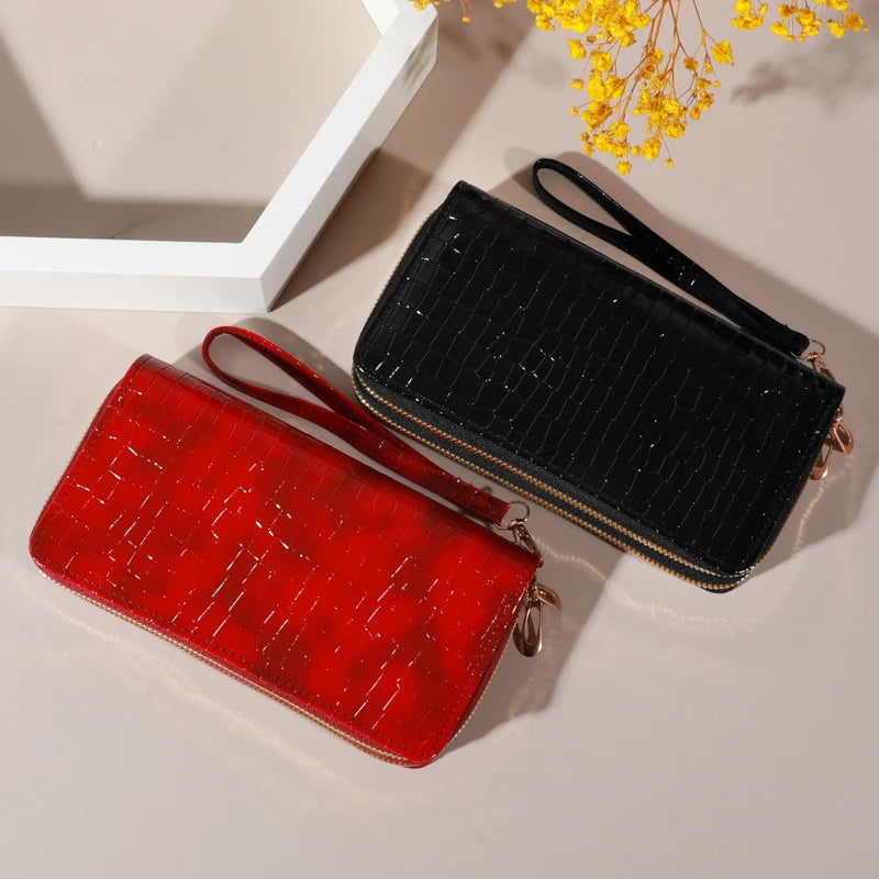 Chic Vintage Double-Layer Clutch Wallet with Wristlet