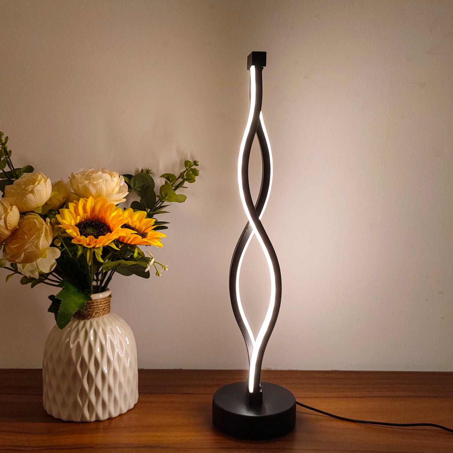 Nordic Minimalist Bedside Lamp – Creative & Artistic
