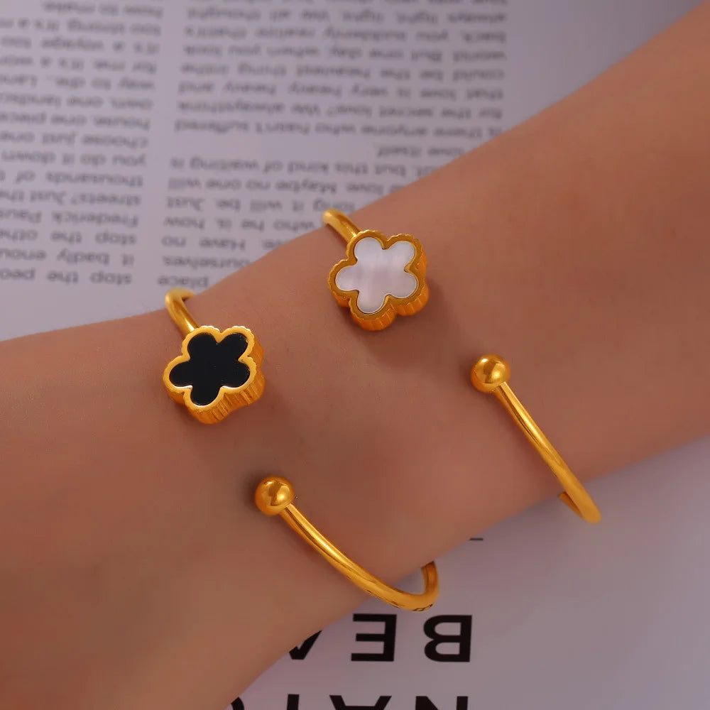 “Gold Stainless Steel Star Bracelet”