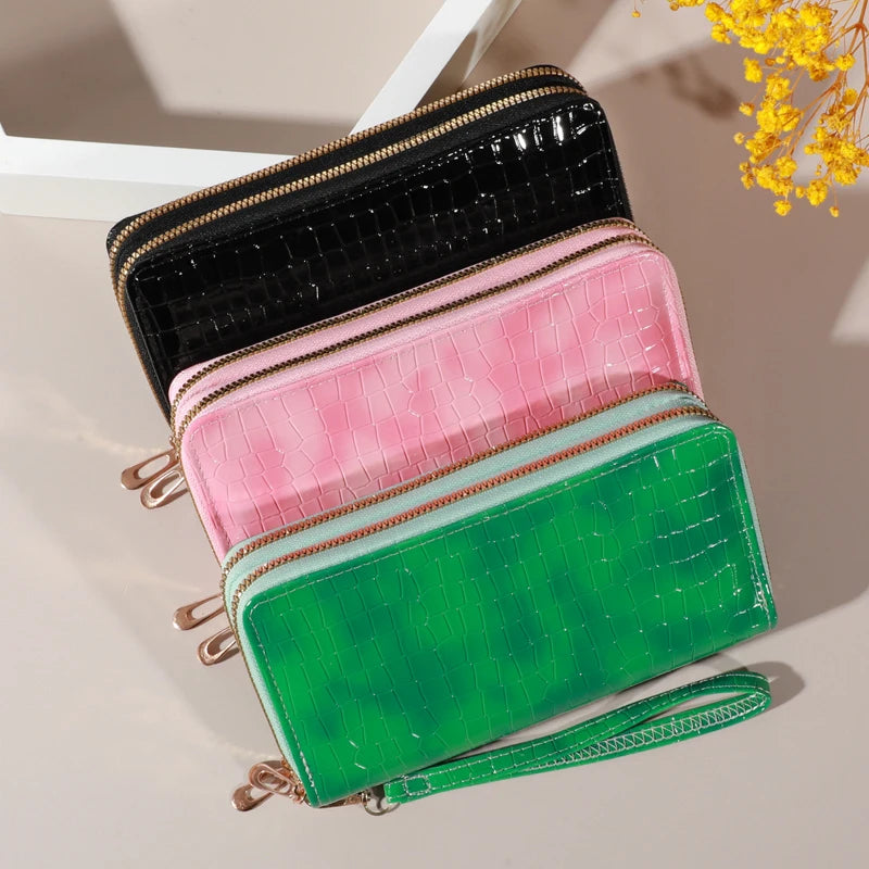 Chic Vintage Double-Layer Clutch Wallet with Wristlet