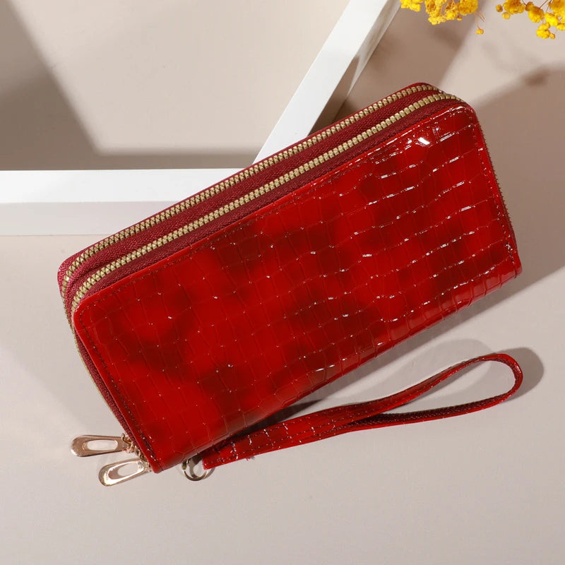 Chic Vintage Double-Layer Clutch Wallet with Wristlet