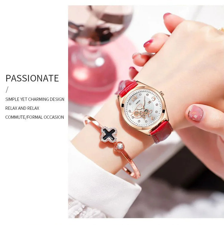 UTHAI Women's Red Leather Quartz Watch