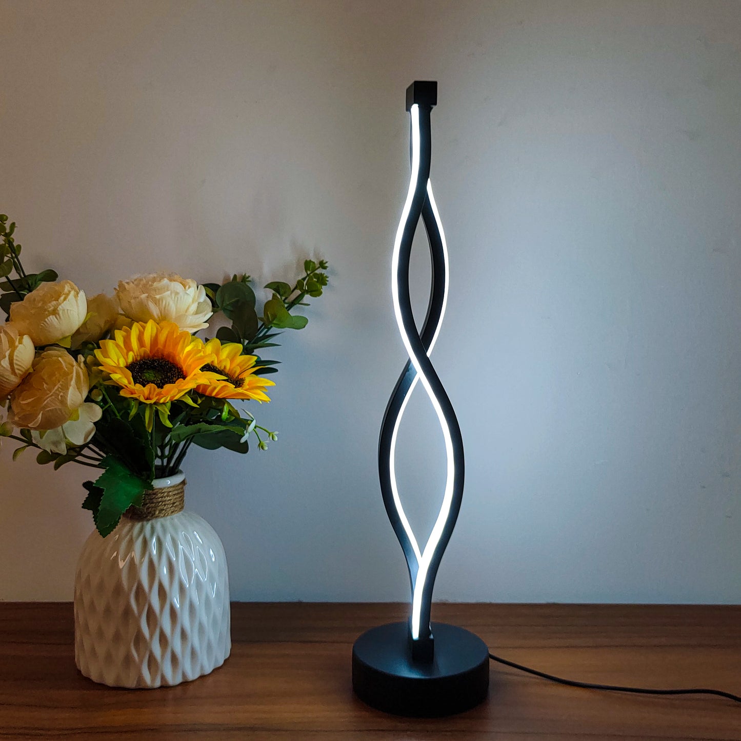 Nordic Minimalist Bedside Lamp – Creative & Artistic