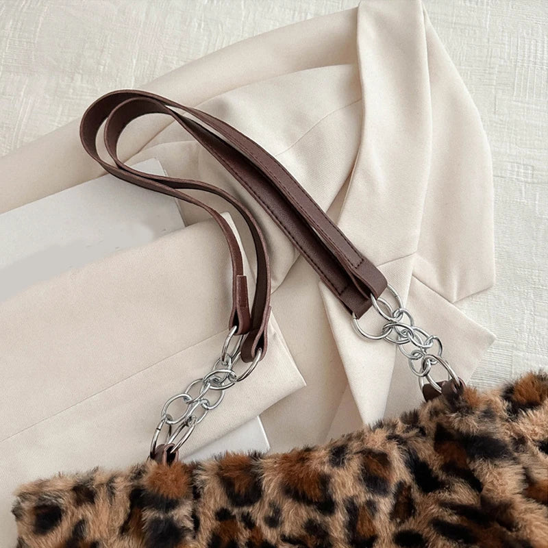 Chain Shoulder Handle Bag