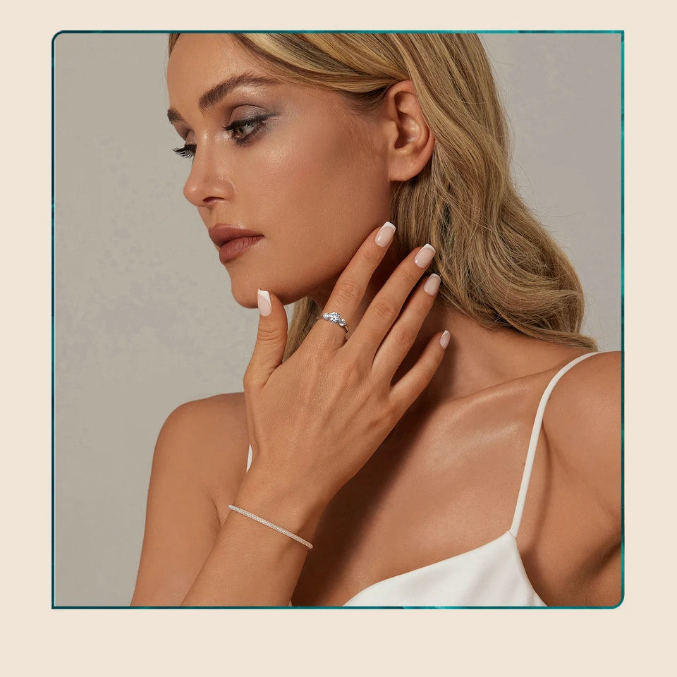 Custom Women’s Gold Round Ring