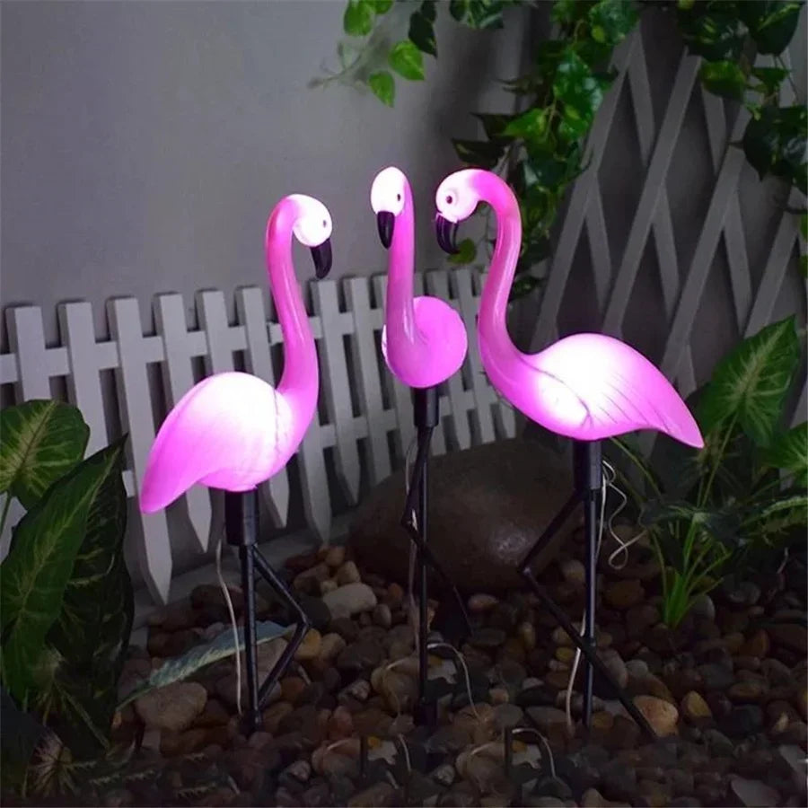 ChatGPT ha detto: "LED Solar Flamingo Light