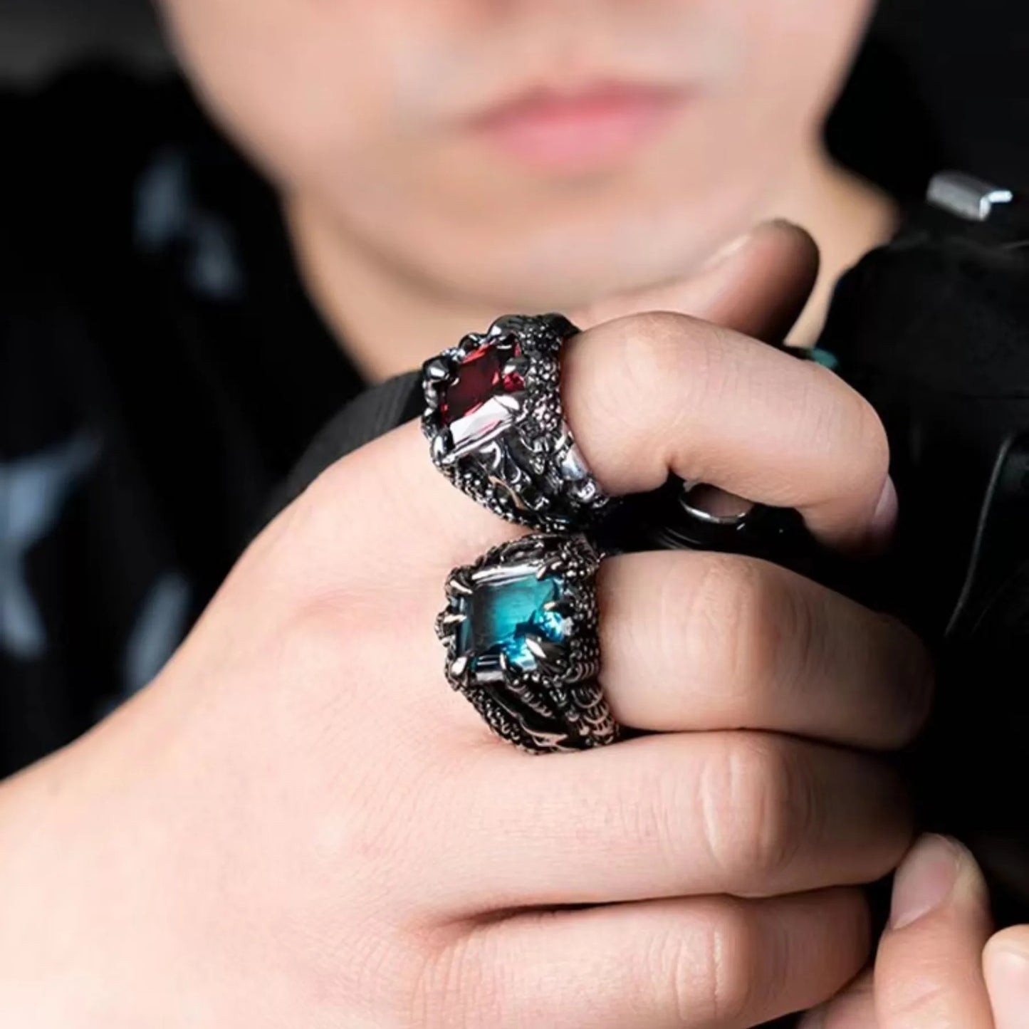 Men’s Retro Dragon Claw Ring”