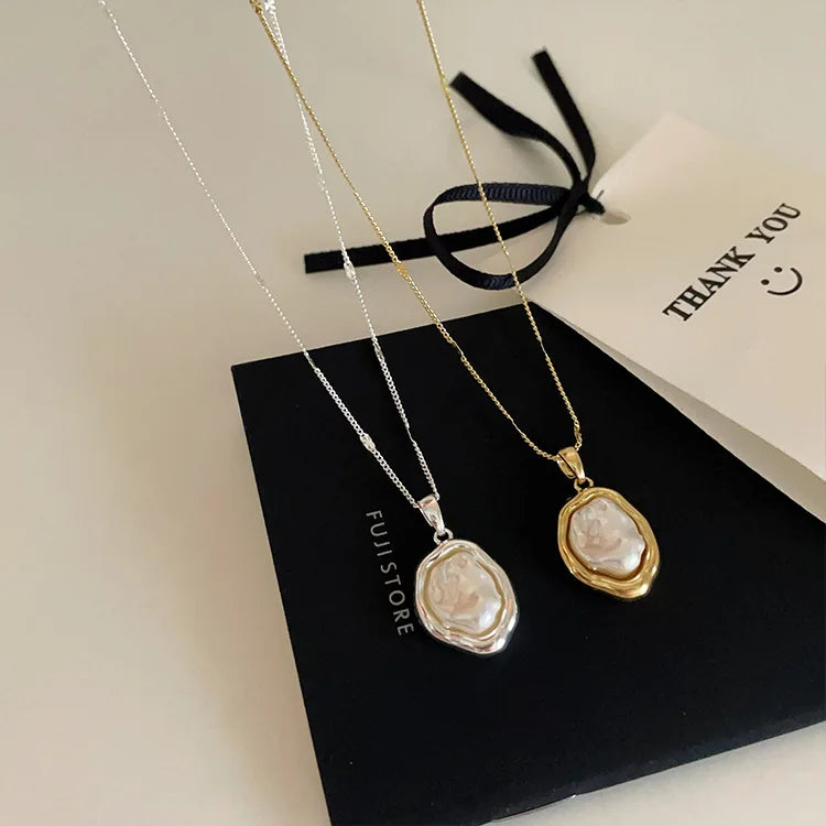 Irregular Metal Pearl Necklace for Women