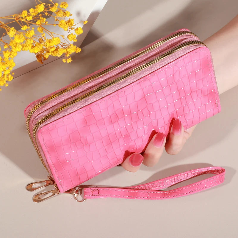 Chic Vintage Double-Layer Clutch Wallet with Wristlet