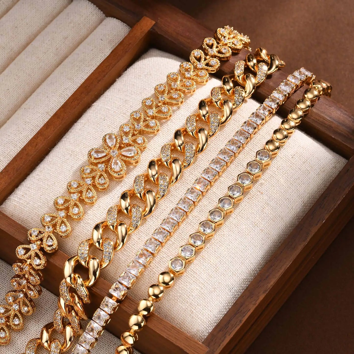 18K Gold-Plated CZ Four-Leaf Bracelet