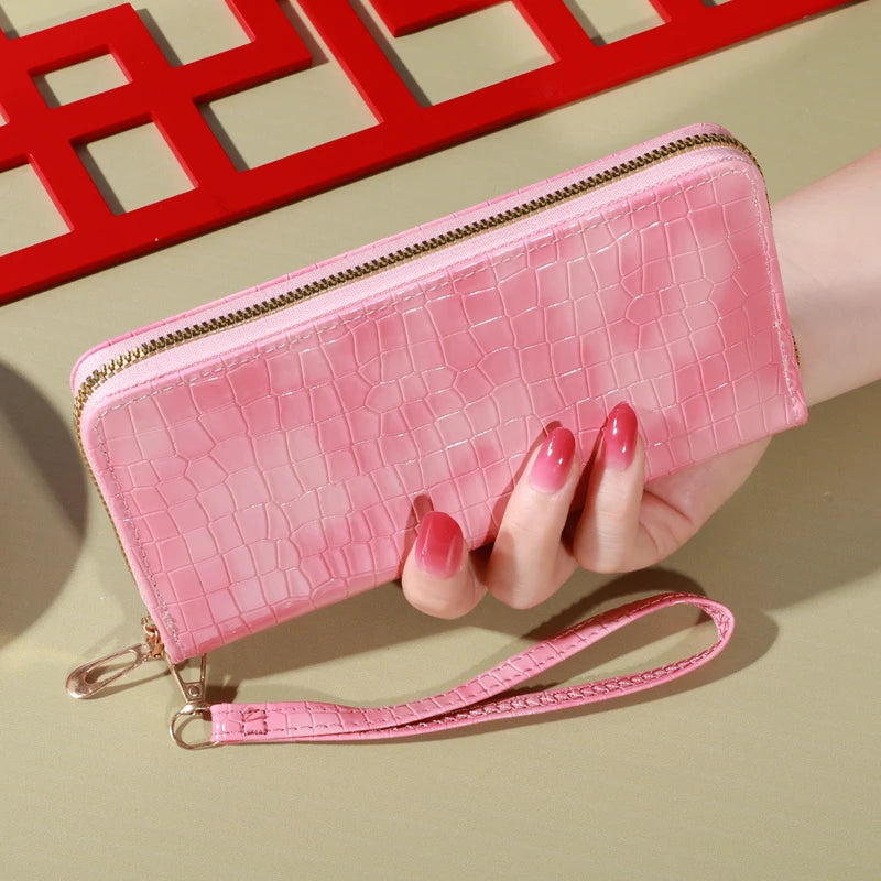 Classic Large Capacity Clutch Purse with Zipper