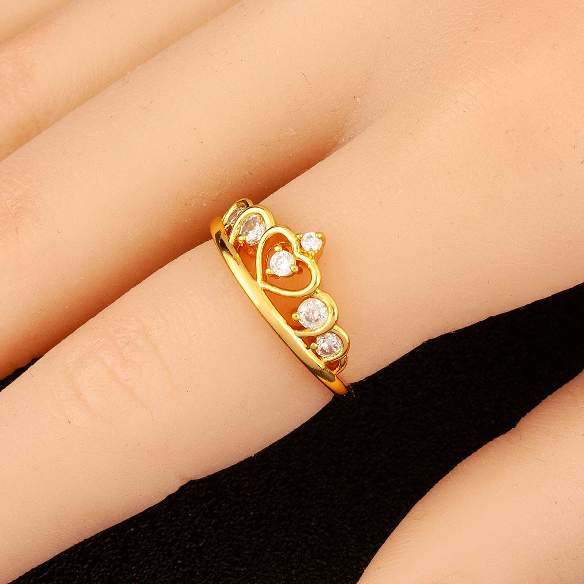 "Luxury Heart Crown Zircon Ring – Women’s Jewelry Gift"